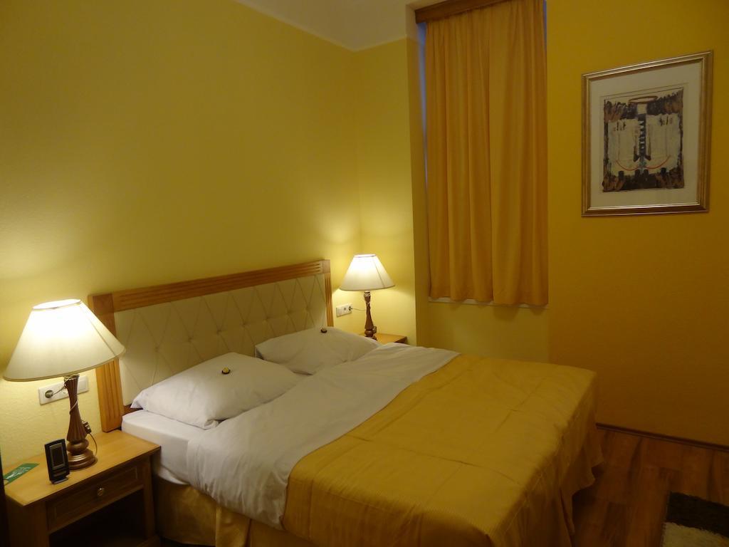 Residence Parliament Budapest Rum bild
